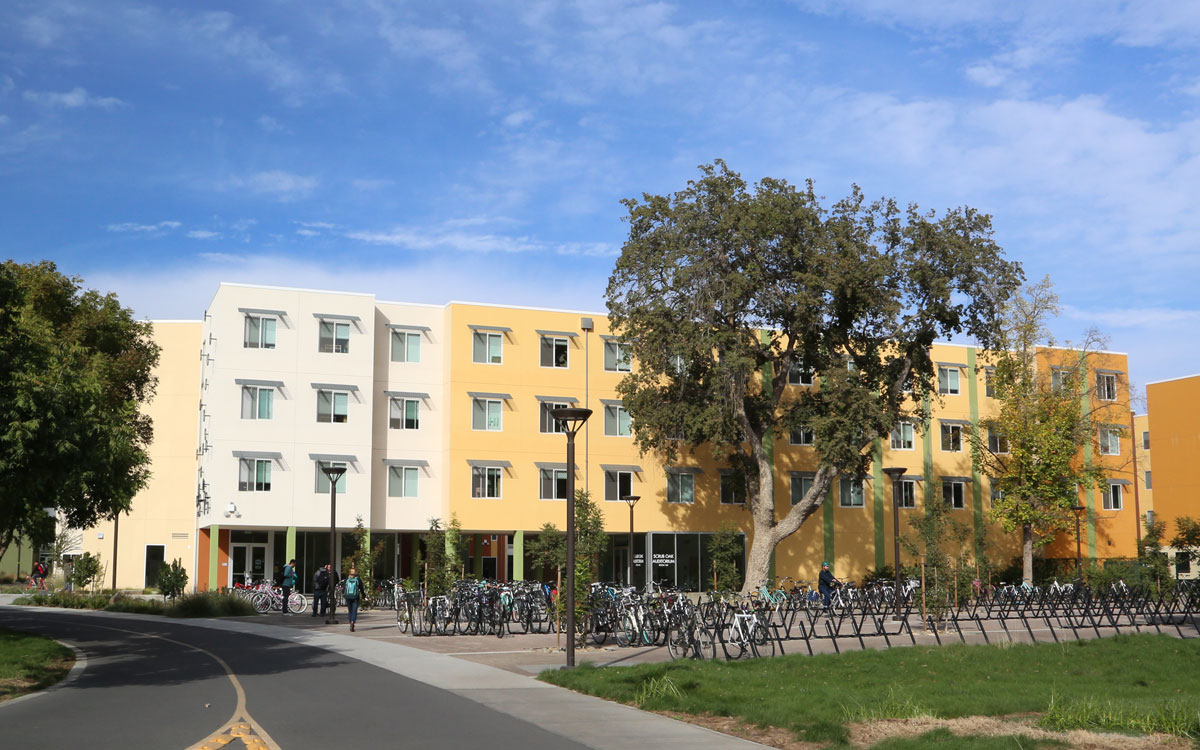 Scrub Oak Hall Uc Davis Student Housing And Dining Services